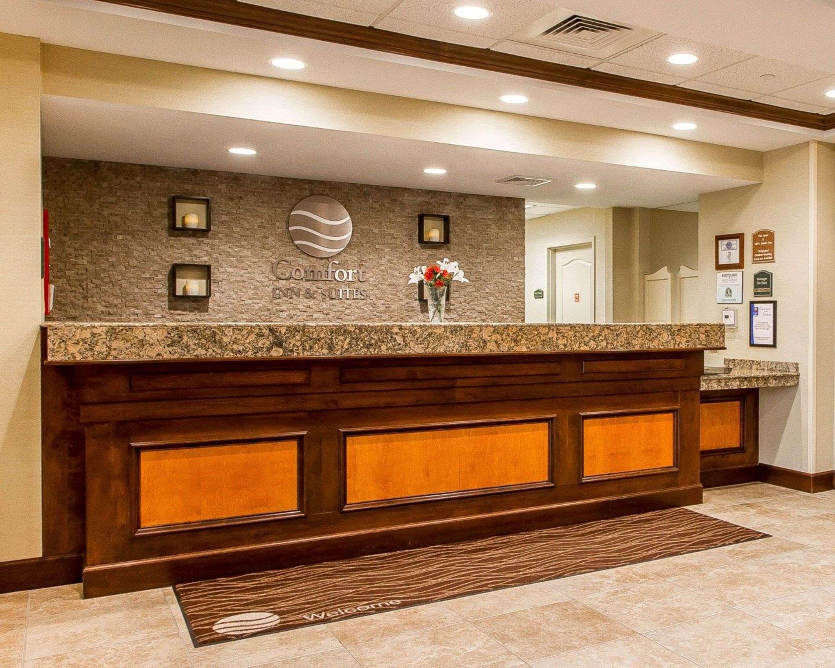 Comfort Inn & Suites Wilton Exterior foto